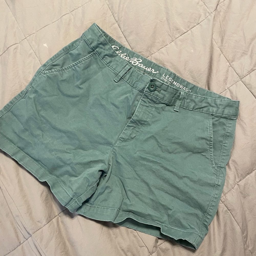 Eddie Bauer Legendwash Stretchy Slightly Curvy Shorts Size 10
